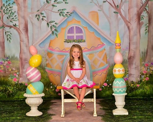  Young girl in Easter photo